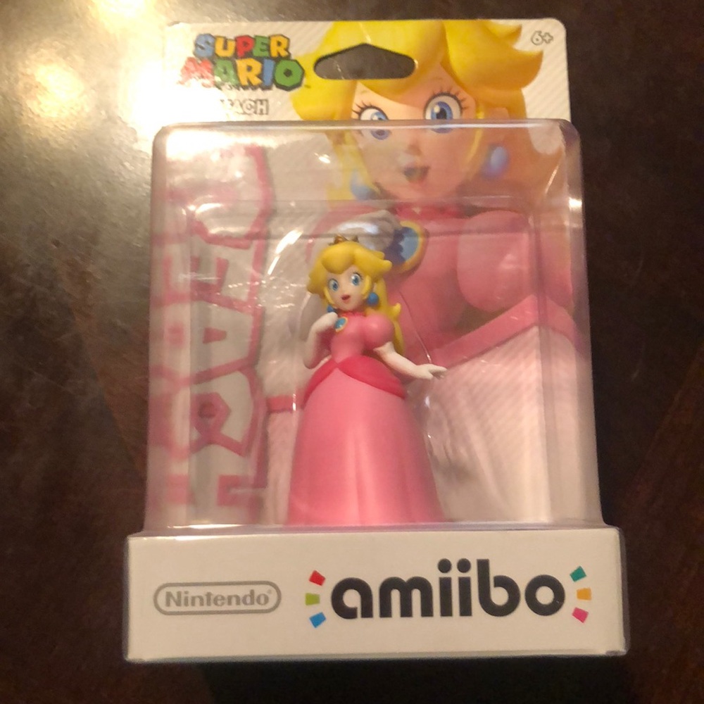 Peach Amiibo